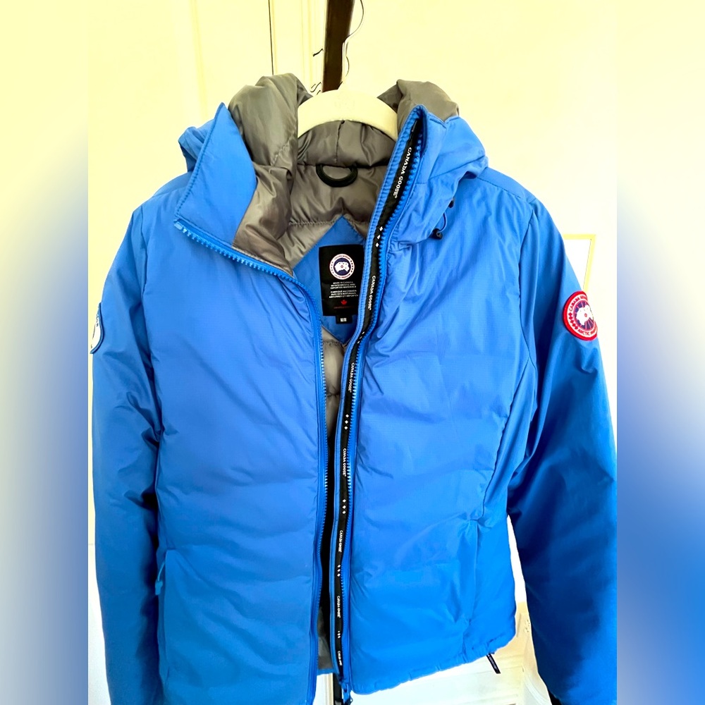 Canada Goose Women’s  PBI Camp Down Puffer Jacket, Medium. Blue